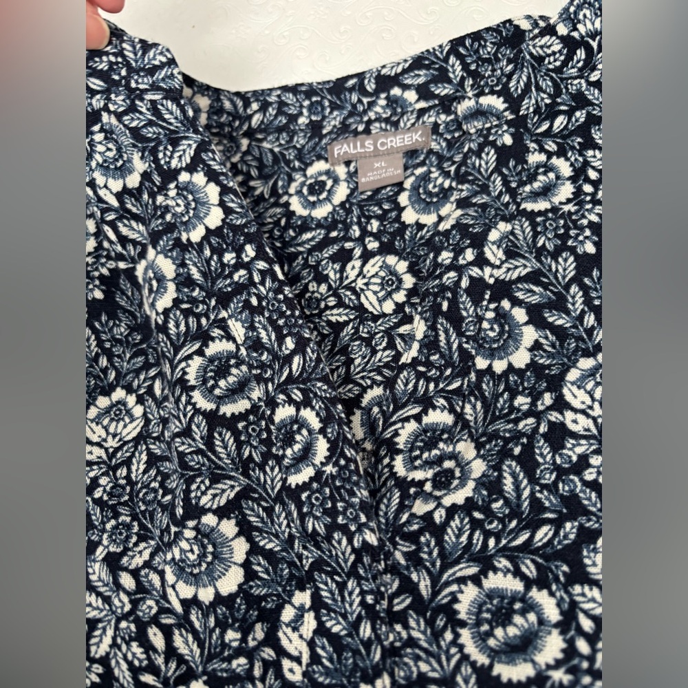 Falls Creek Floral Dark Navy/White Popover Split Neck Linen Blend Hi-low Hem XL - Picture 3 of 10